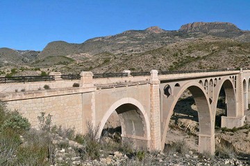 Rutas verdes para caminar y andar en bicicleta - Van Dam Estates