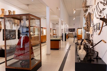 Das Museum beleuchtet die reiche Geschichte von Pilar - Van Dam Estates