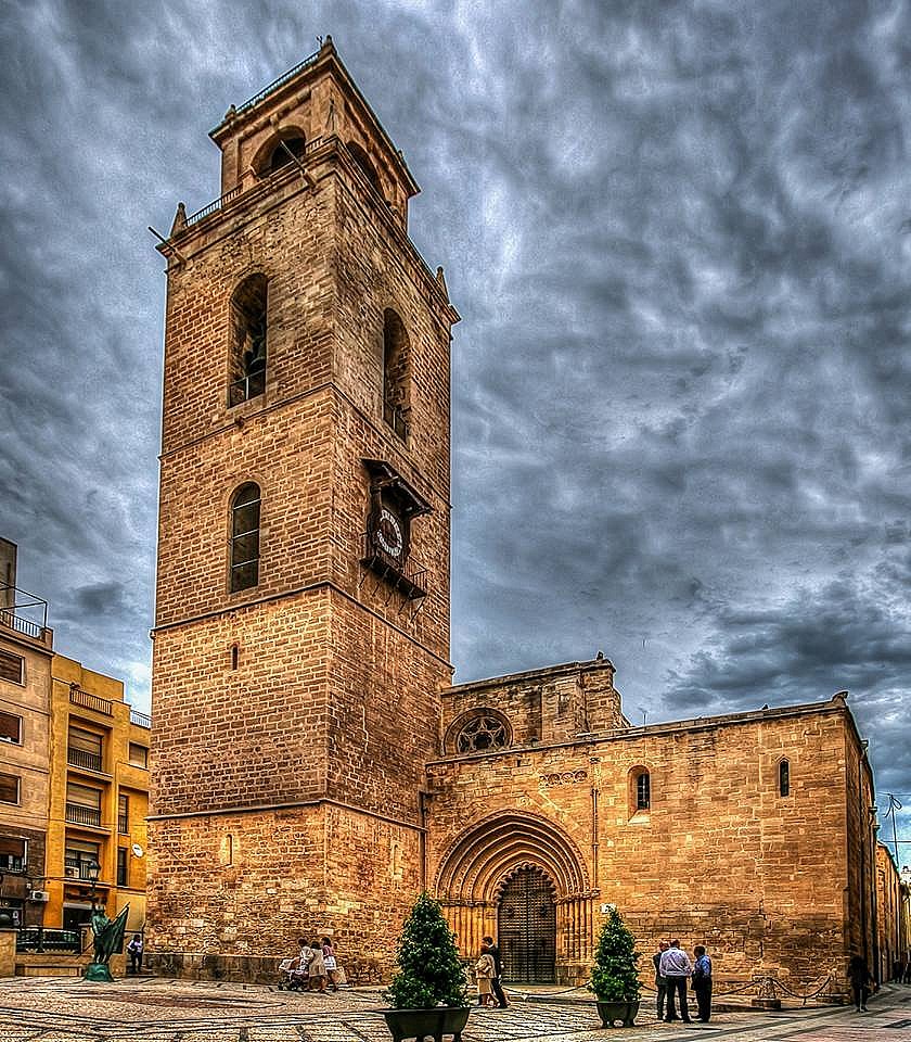 Guided walking routes in Orihuela - Van Dam Estates